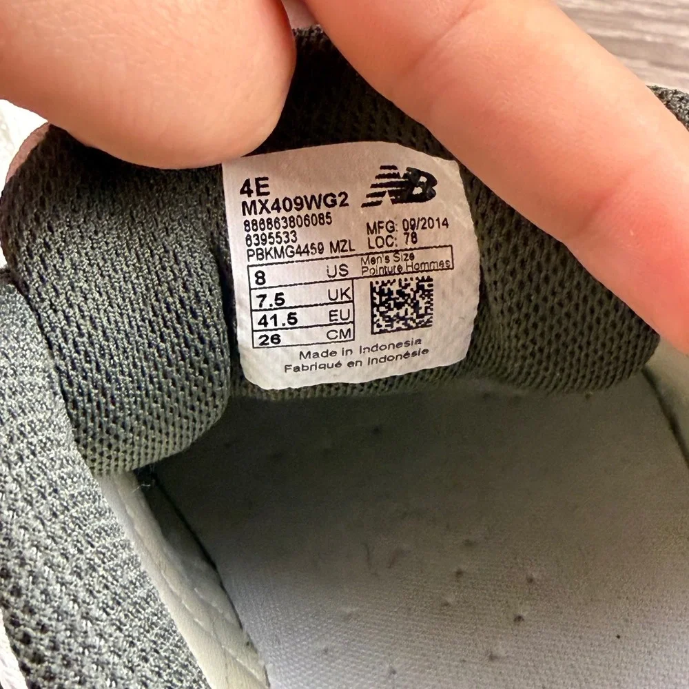 New Balance Mens Cross Training Shoes MX409WG2 White Grey 8 4E